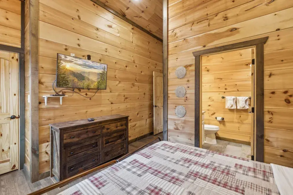 Eden Of The Smokies 5 Bedroom Cabin