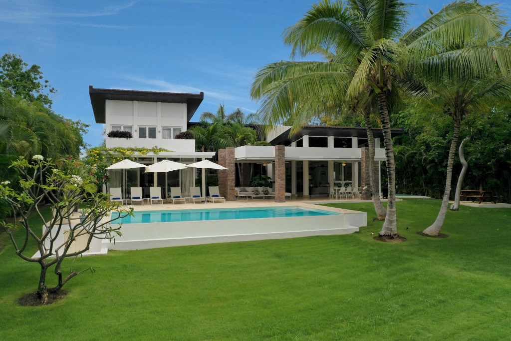 Luxury Villa at Puntacana Resort Club With Private Pool Terrace Golf Carts Butler Maid