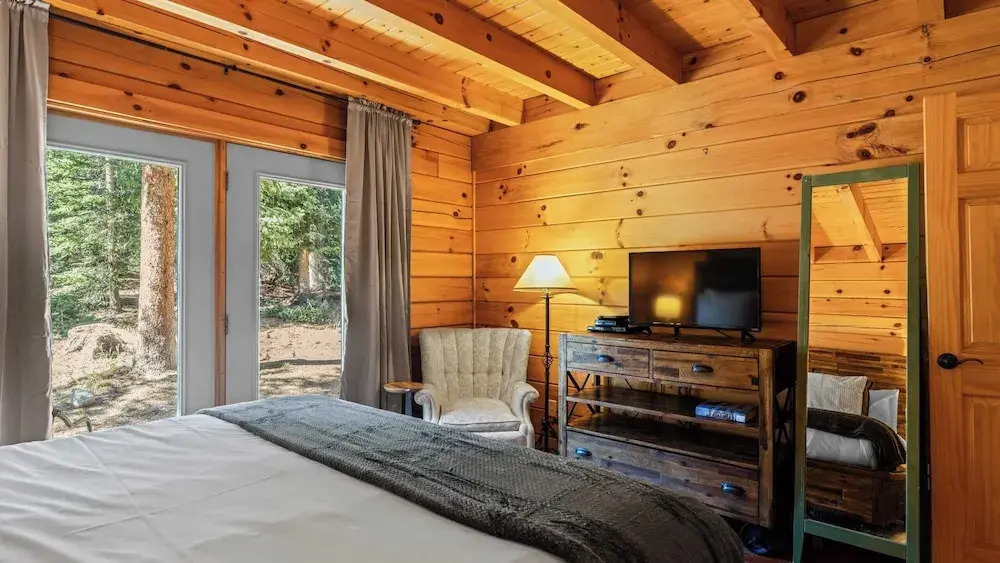 Forest Views, Hot Tub & Fireplace Minutes From Breckenridge Shangri-la Cabin by Avantstay