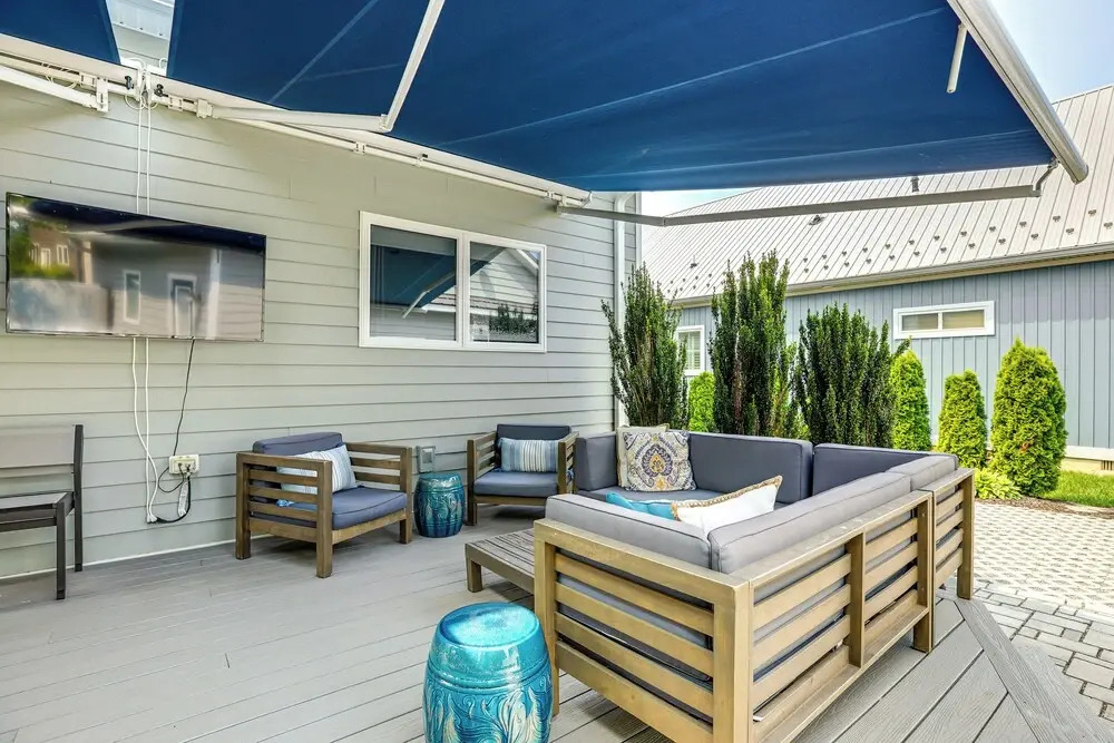 Near Solomons Island Boardwalk: Home w/ Hot Tub!