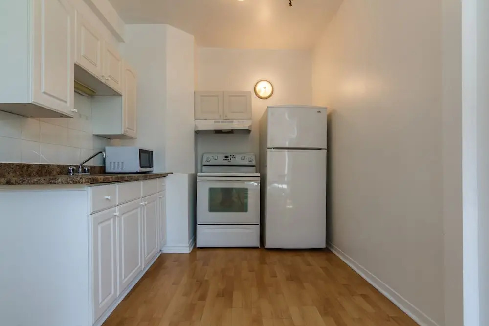 Sunny 1BR in Trendy Plateau by Host Kick