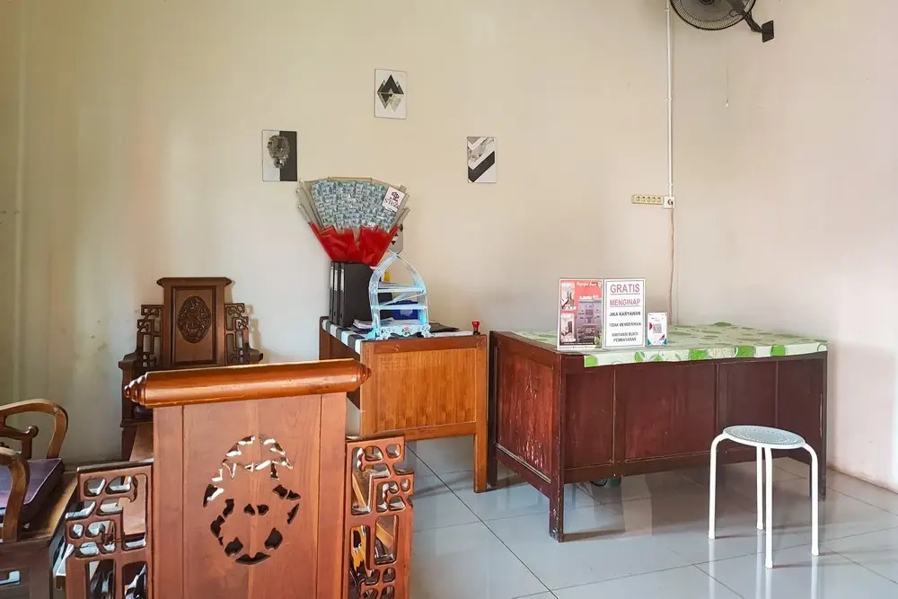 RedDoorz Syariah near Universitas Jambi Telanaipura