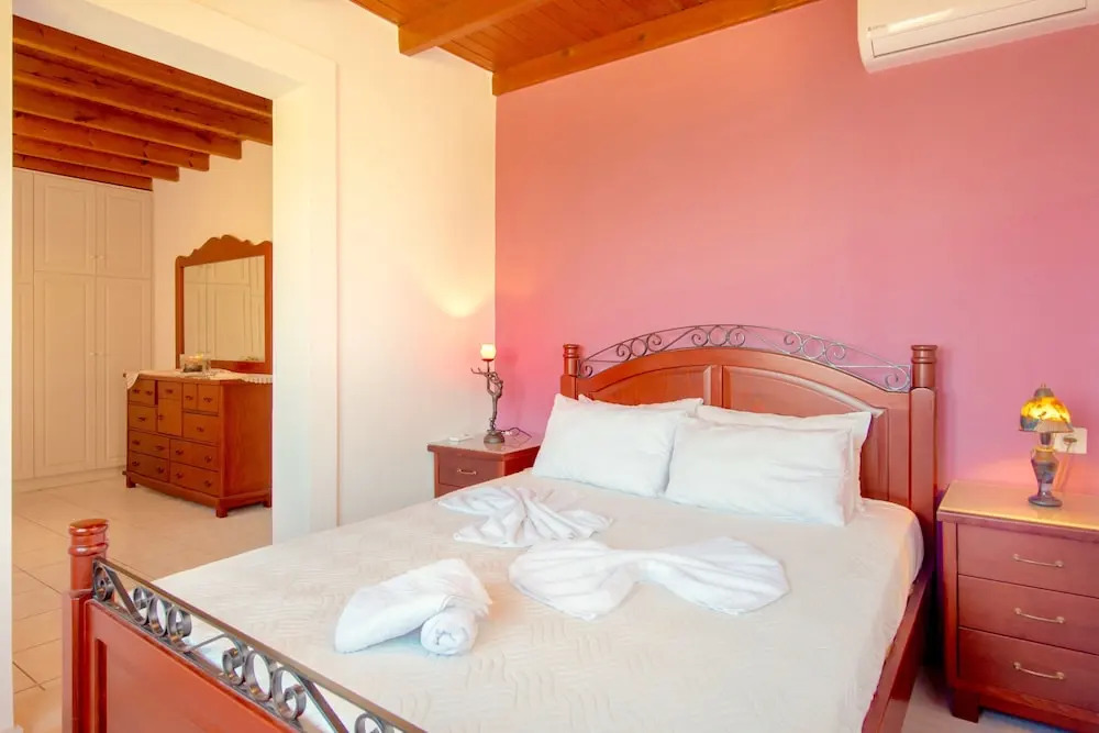 Villa Apollo Pelagia
