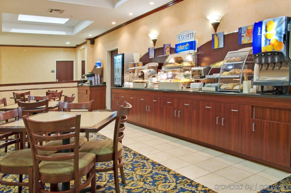 Holiday Inn Express Hotel & Suites Orange by IHG