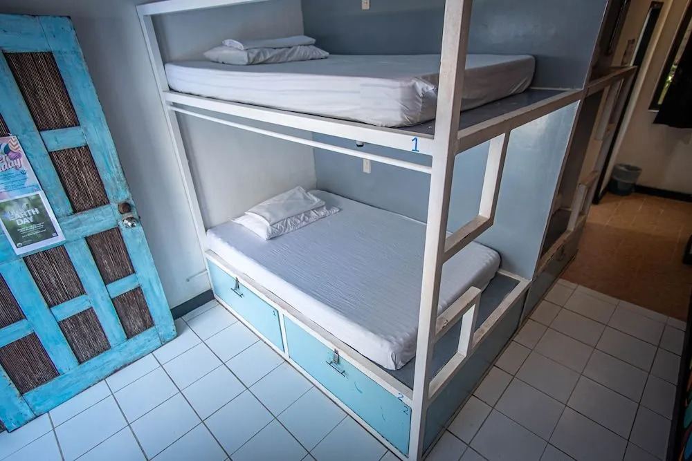 Mad Monkey Hostel Boracay
