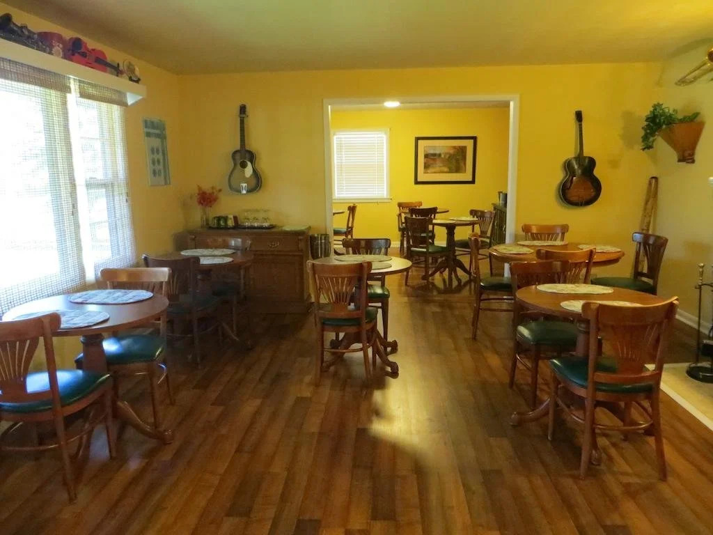 Glen Loch Inn
