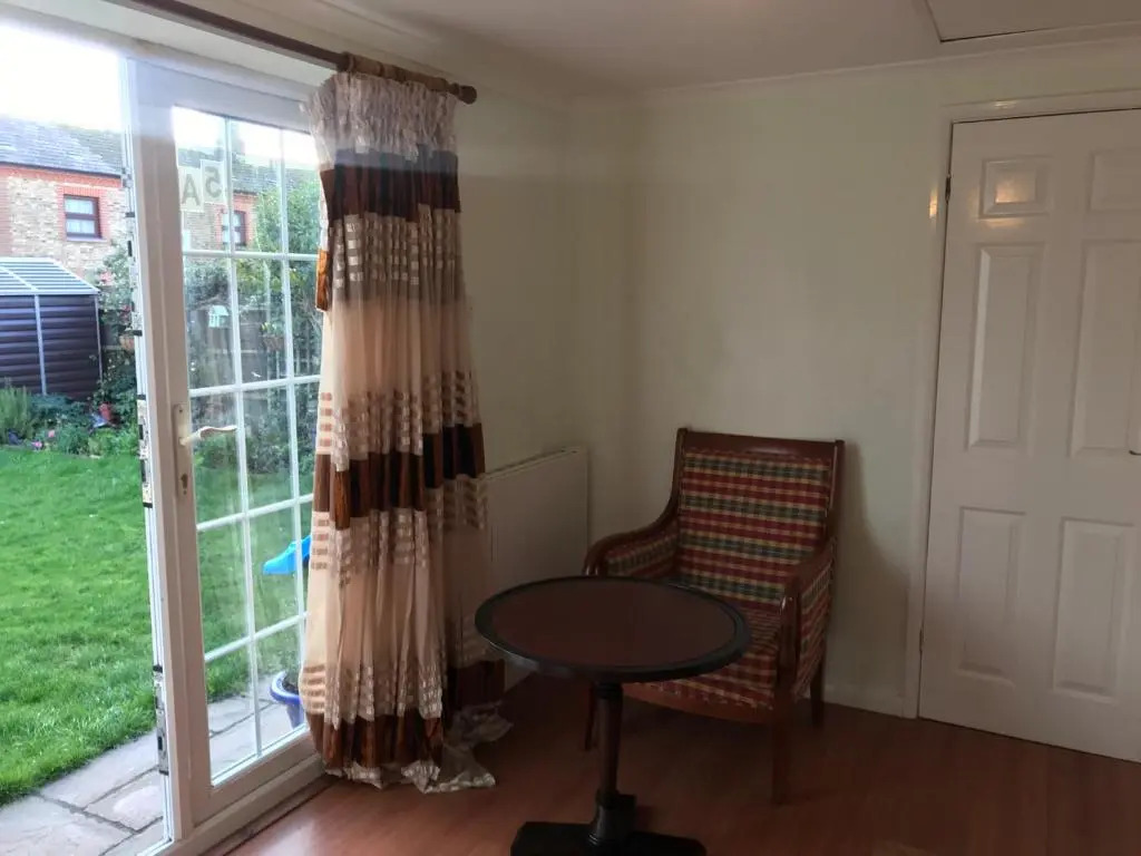 cosy cottage annex in Fairlop