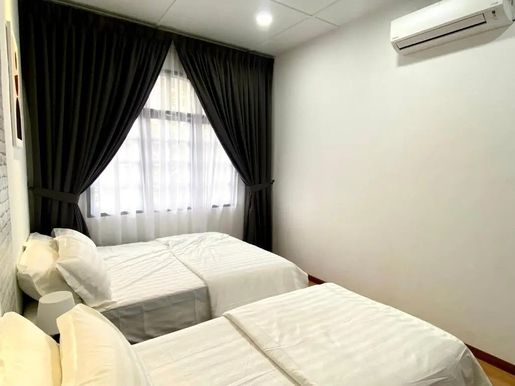 comfy 3-bedrooms with family karaoke Max-10pax