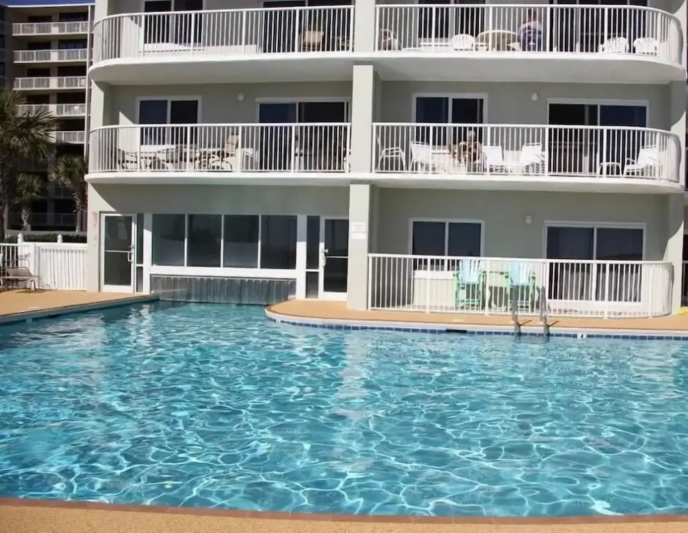 Tradewinds 1303