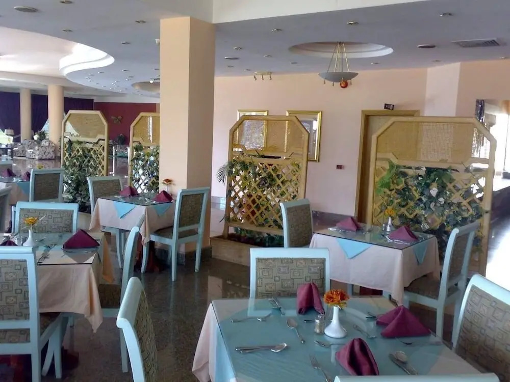 Royal Beach Resort