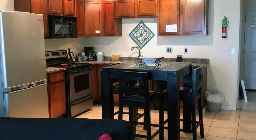Anchorage Uptown Suites-Condos