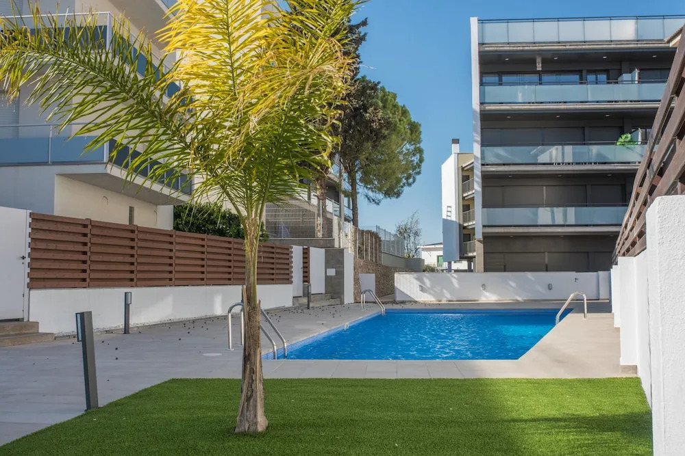 Hauzify I Apartaments Coral