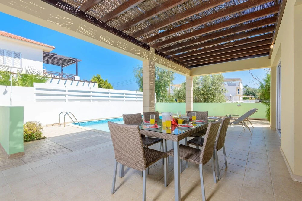 Konnos Beach Villa 3