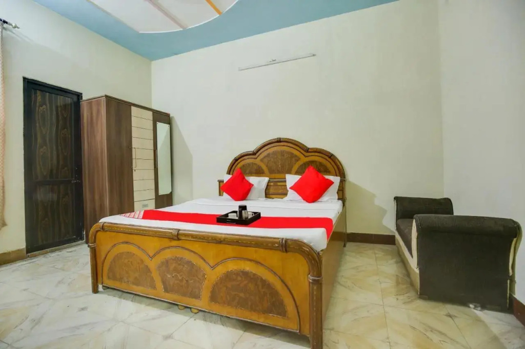 OYO Flagship 70112 Corner Guest House