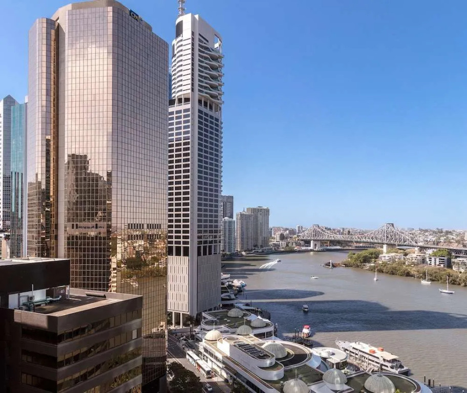 Oaks Brisbane on Felix Suites