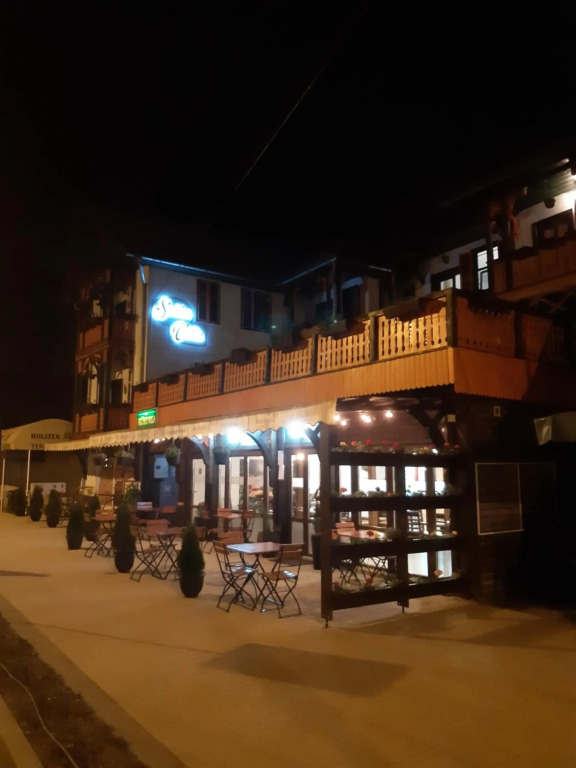 VILA SZOKE SOVATA
