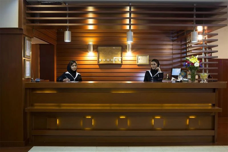 Hally Hotel