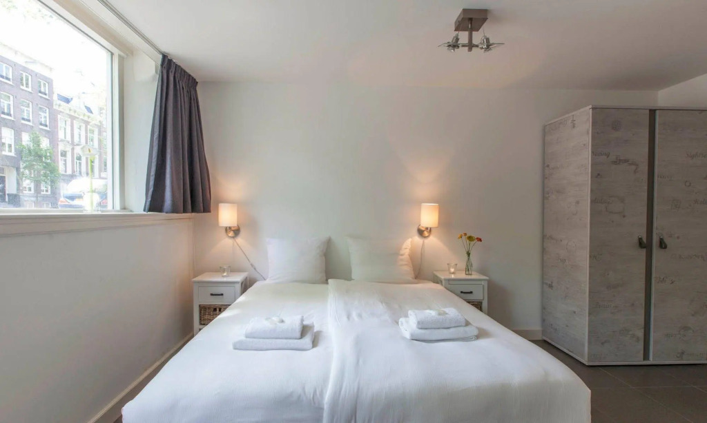 Tulip Apartment A