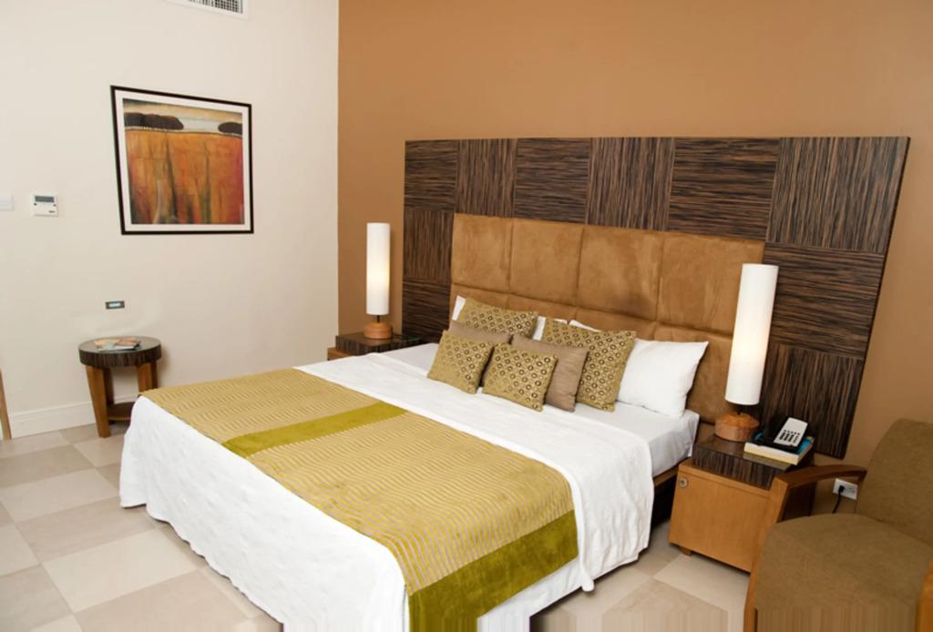 Island Inn All Inclusive Hotel