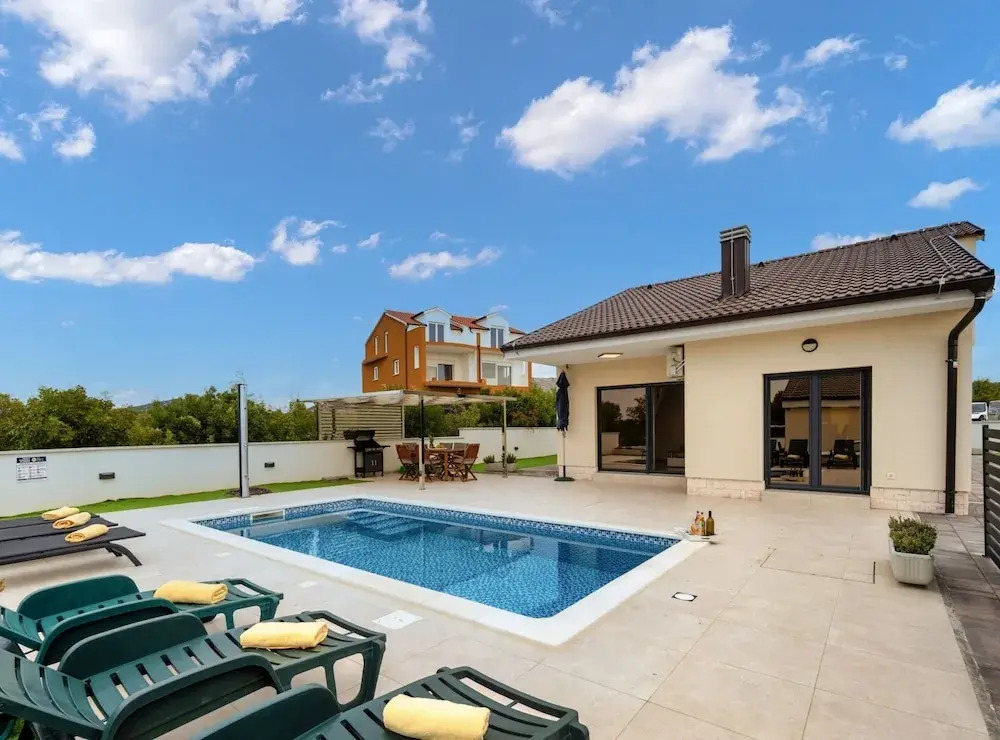 Villa Shaula 2