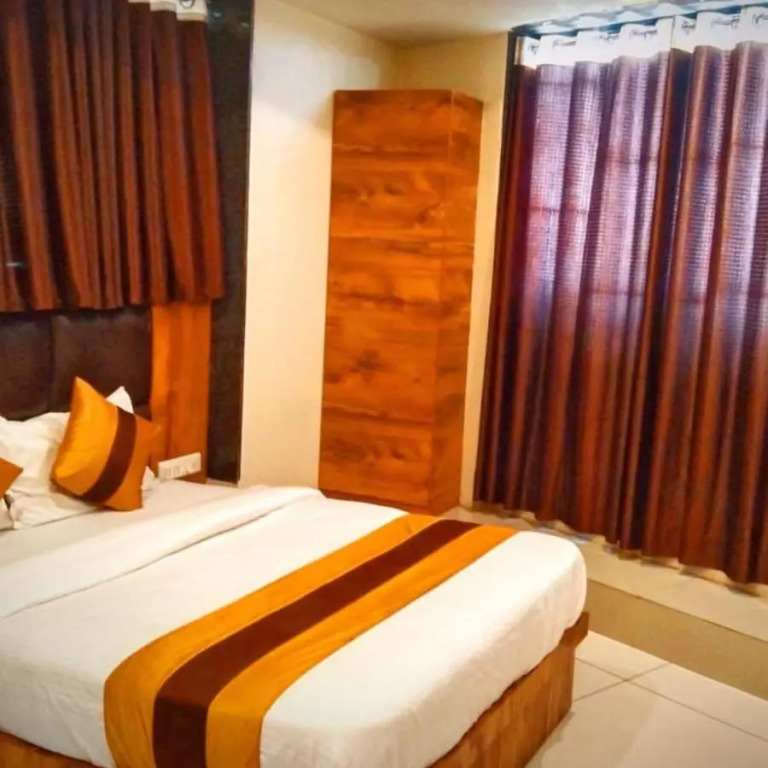 Hotel Phoenix