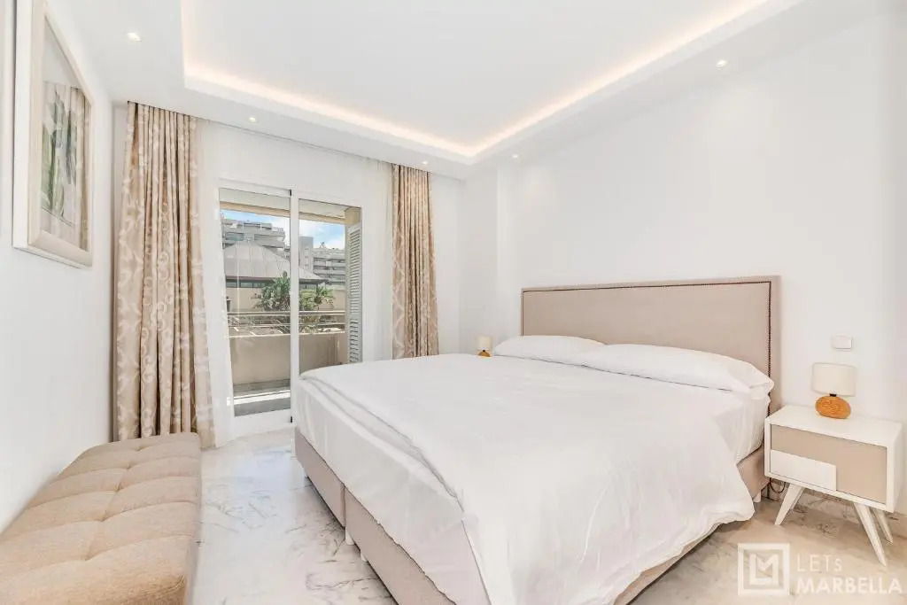 LetsMarbella - NEW 2BR APARTMENT IN PUERTO BANUS - POOL & PARKING