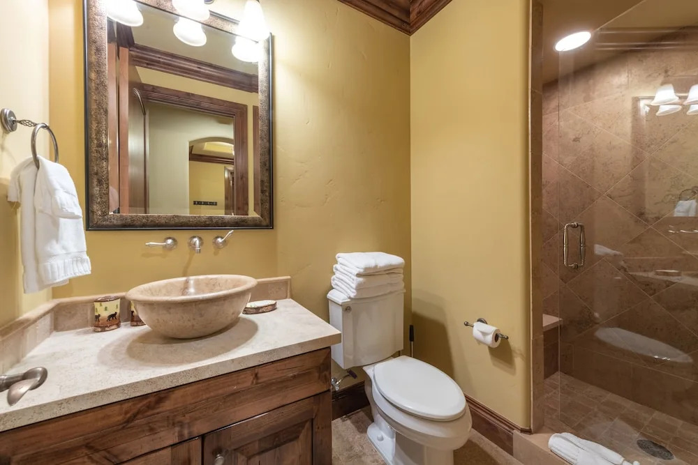 Silver Strike Lodge #203 - 2 Bed
