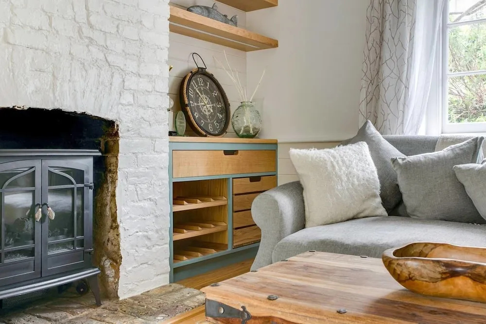 Beautiful 2 BED Garden Apartment