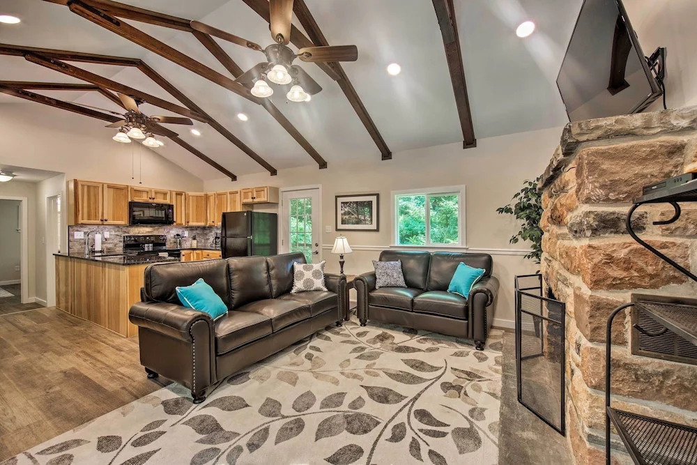 Hike, Hunt & Unwind: Cozy Cabin Near Hersheypark