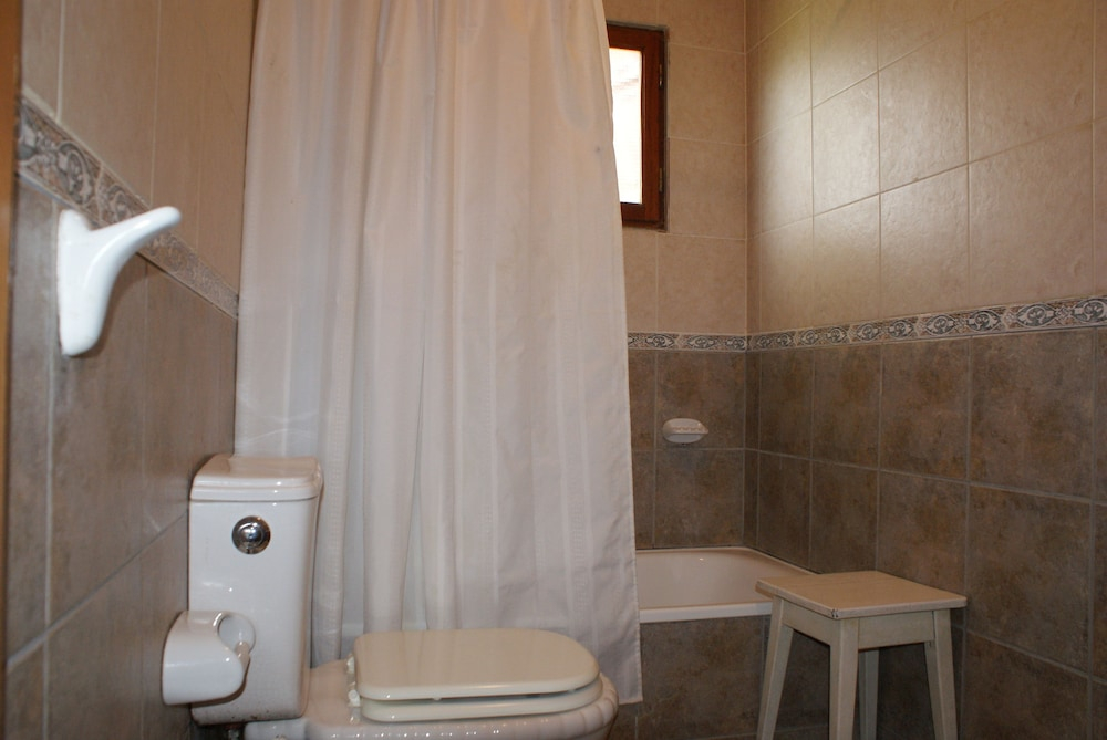 Departamentos-Cabañas y Habitaciones Compartidas El Puente