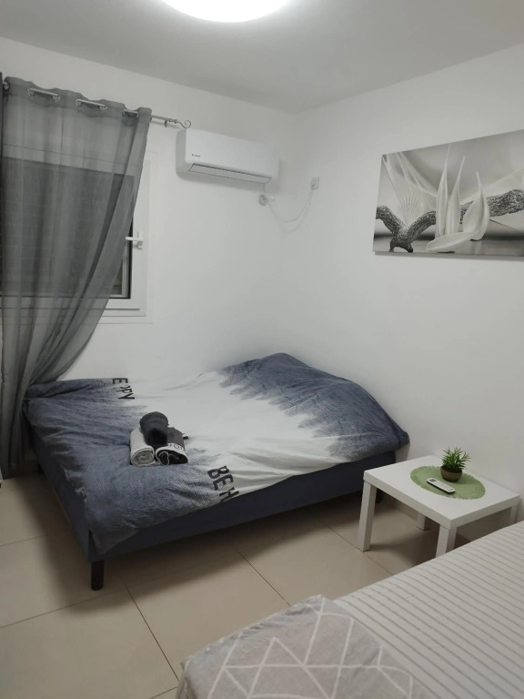 Apartment with terrace and parking