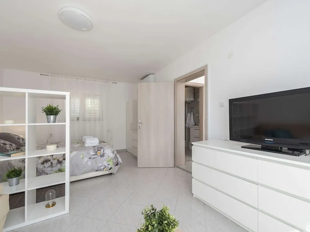 Maslenica Pool Villa With Charm
