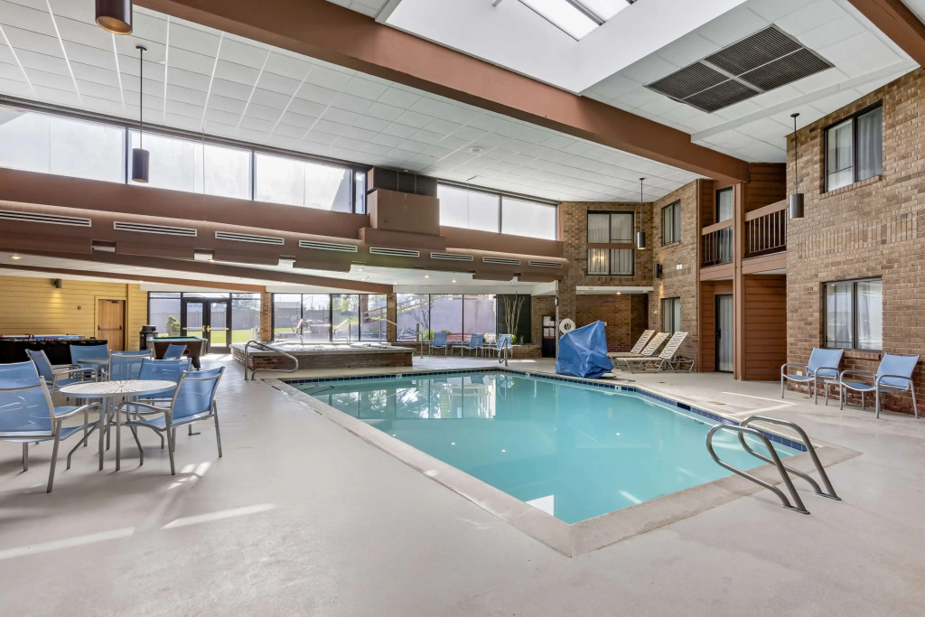 Best Western Plus Landmark Inn
