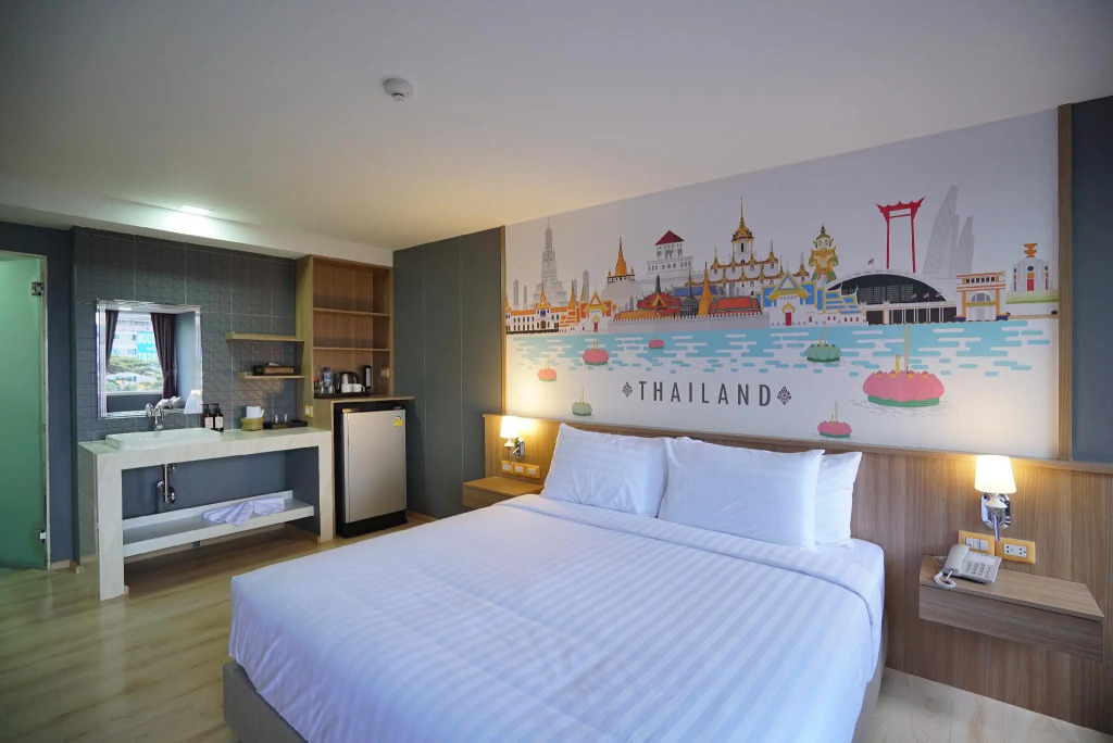 The Qube Fifty Hotel