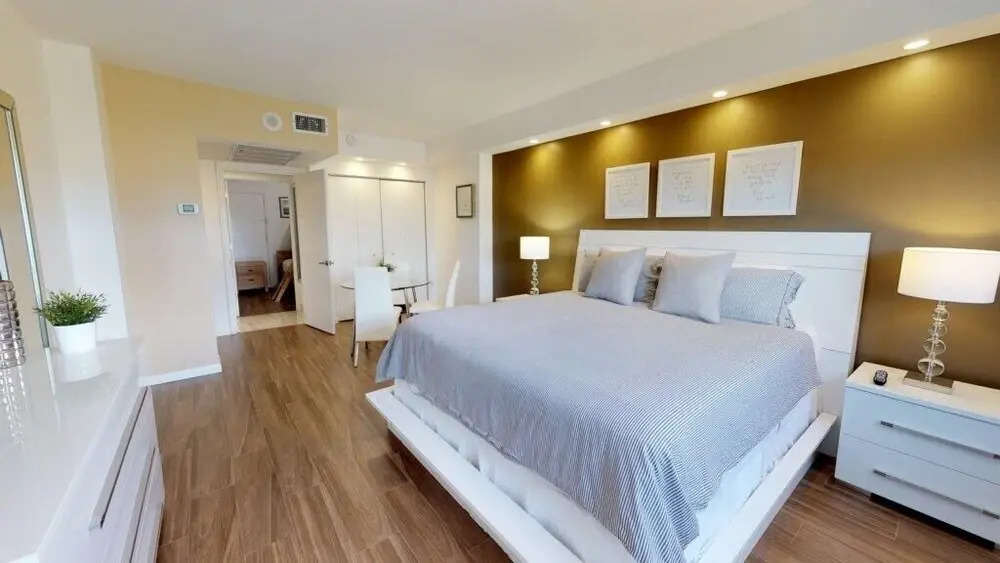 2 Bedroom +den / 2 Bath Apart @ Ocean Reserve 426