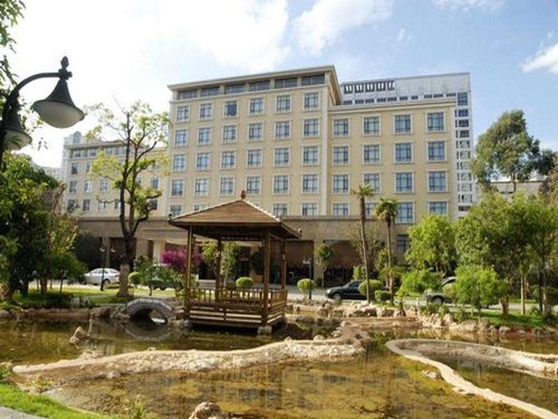 Yunnan Zhenzhuang Guest House