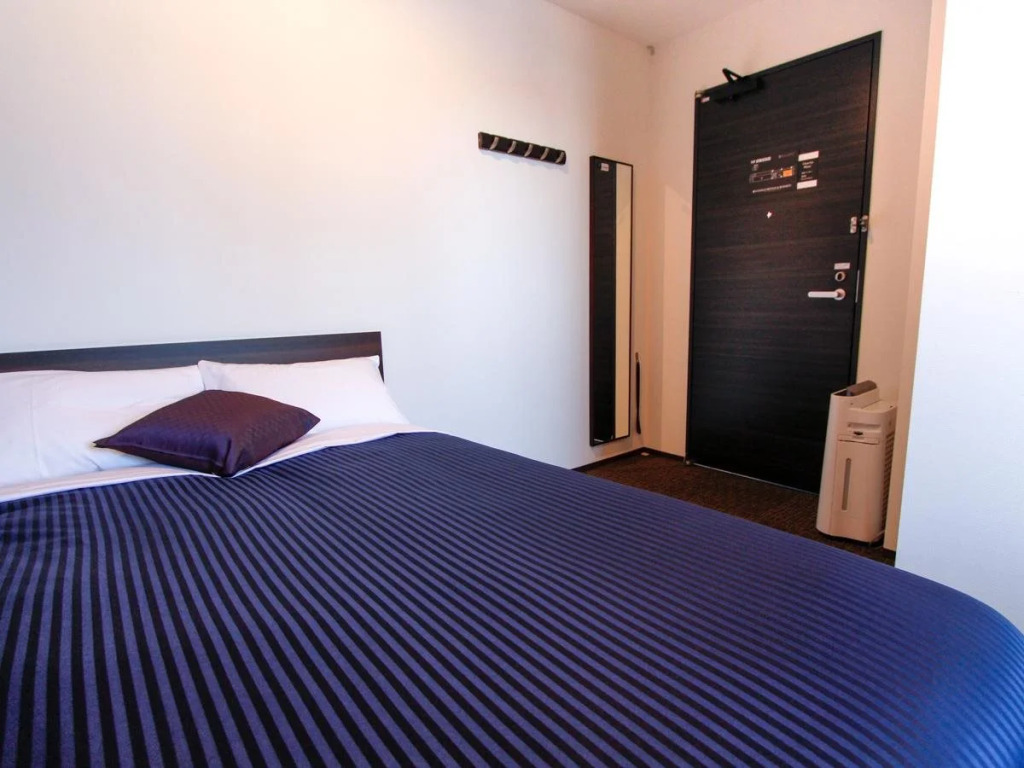 HOTEL LiVEMAX Osaka Dome Mae Hotel