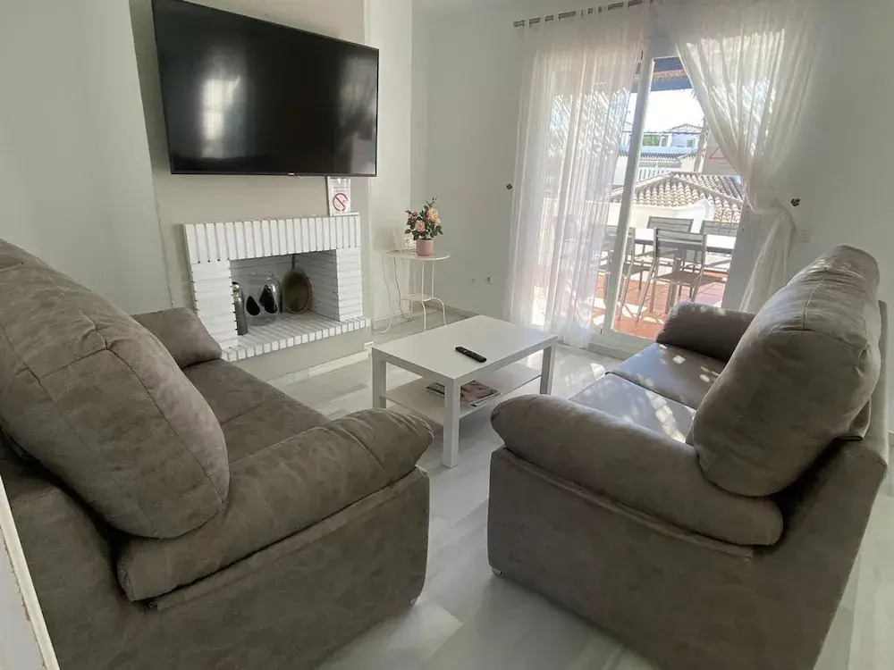 Duplex 3 Bedroom Top Floor F-3