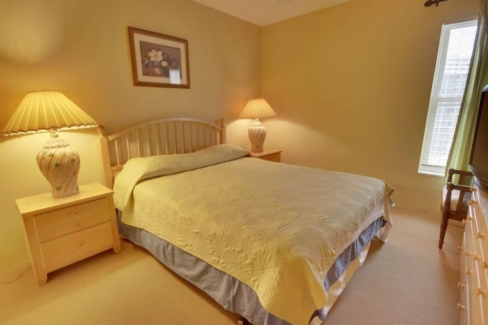 English Towers 1108 - 3 Br Condo