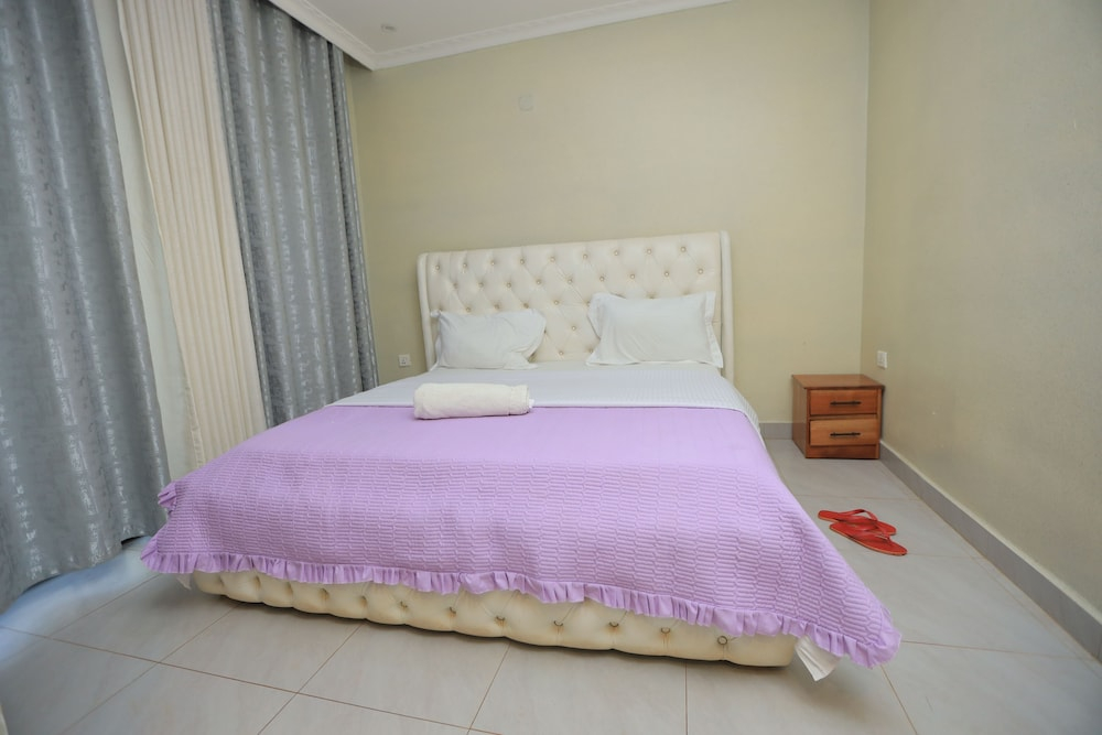 Lunaris Homes