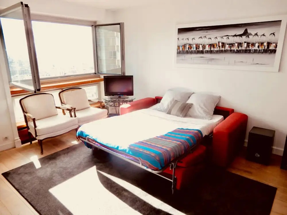 Modern 1 Bedroom Apartment Near Eiffel Tower