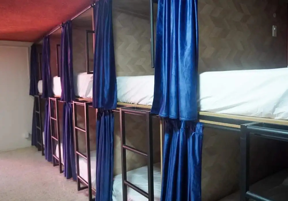 HOSTAL CHOCOLATE CALENDA