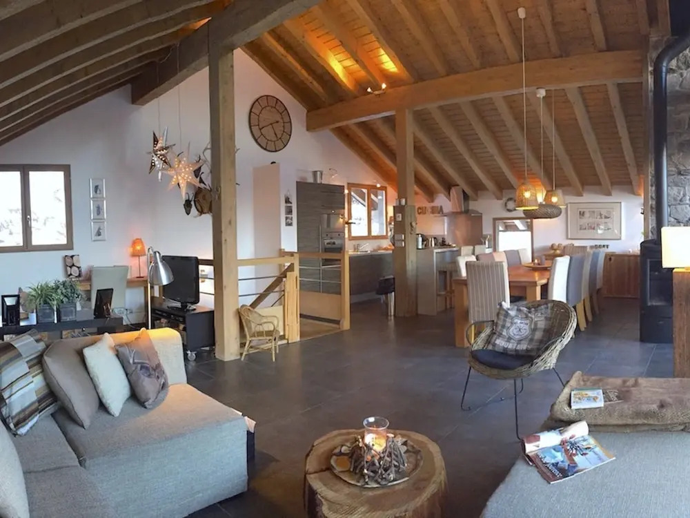 New House With Infrared Sauna and Stunning Mountain Views