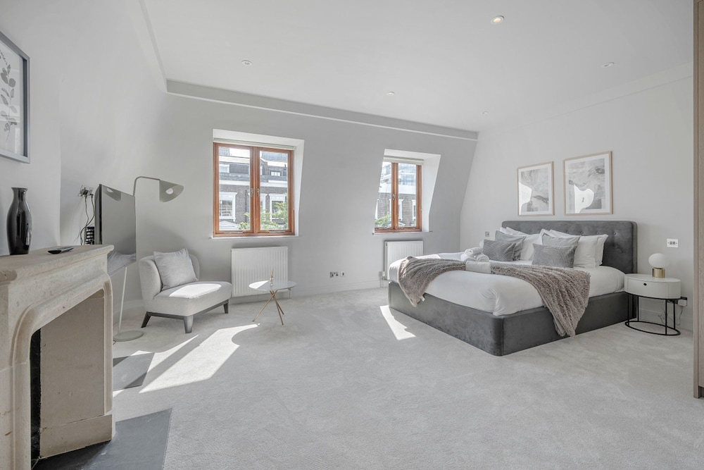 Luxurious Home in Kensington