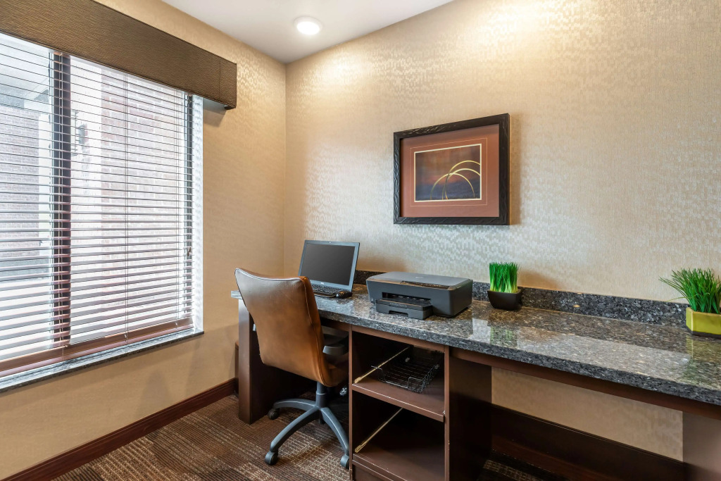 Best Western PLUS Casper Inn & Suites