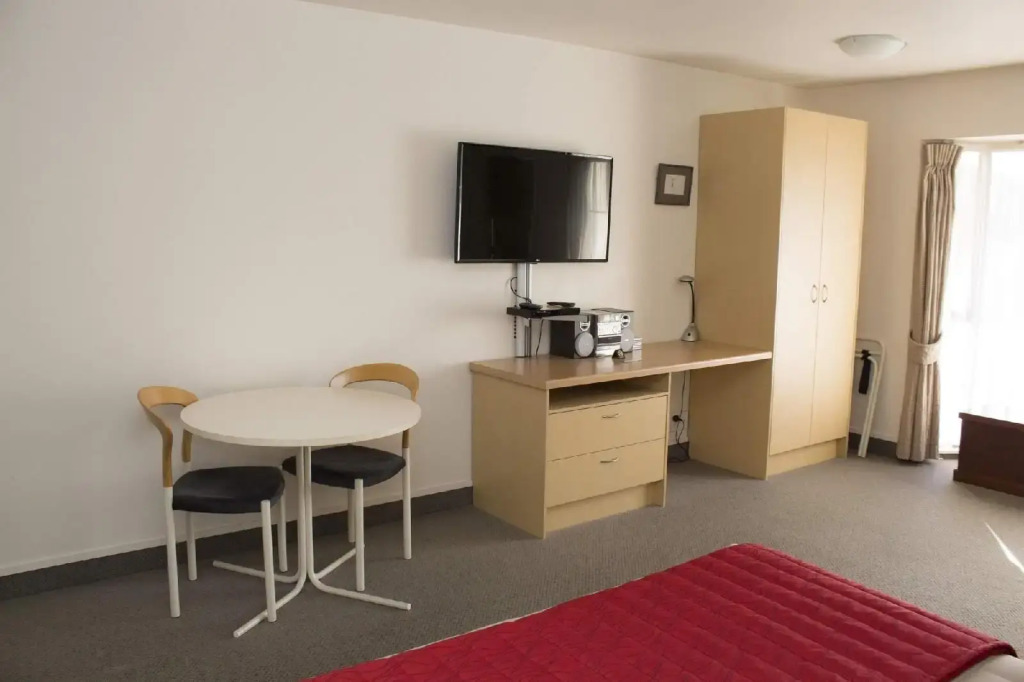 Jasmine Court Motel