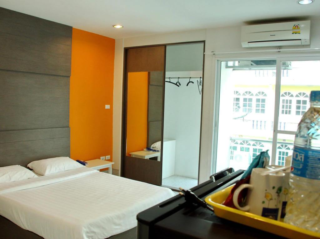The Fifth Residence