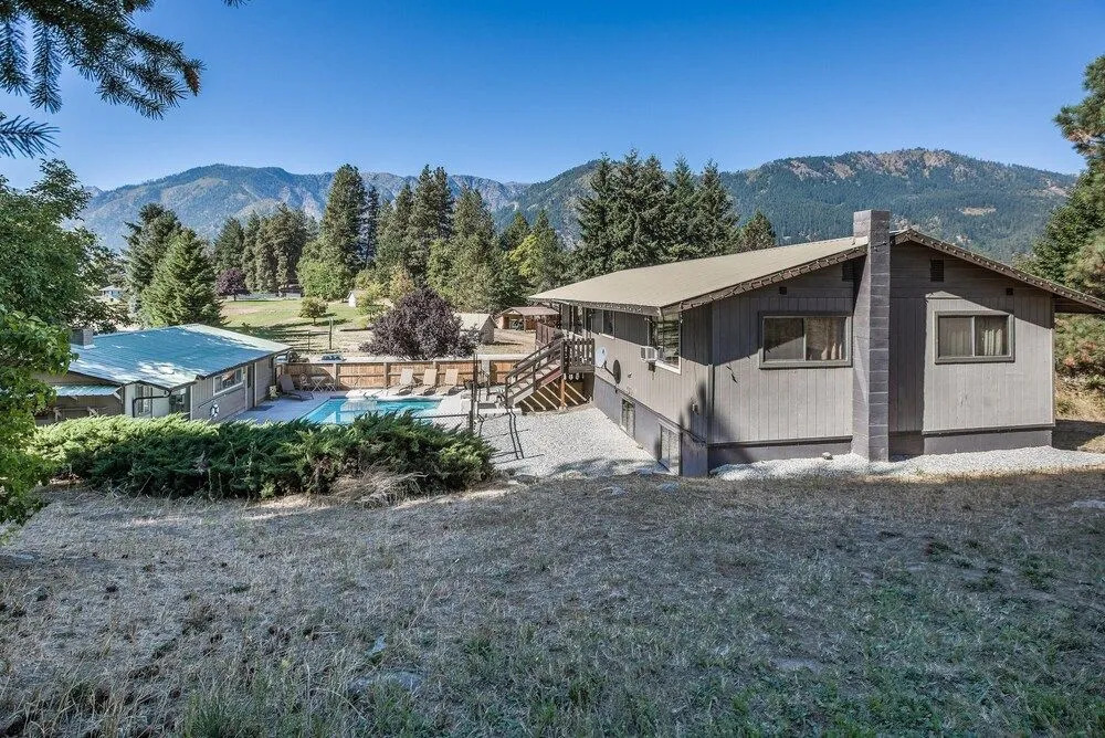 Leavenworth Retreat