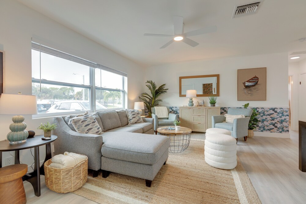 Intracoastal Getaway! North Palm Beach Apartment