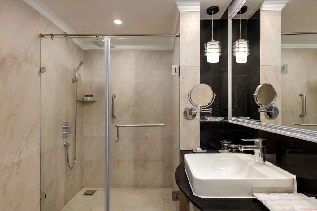 Ramada by Wyndham Mussoorie Mall Road